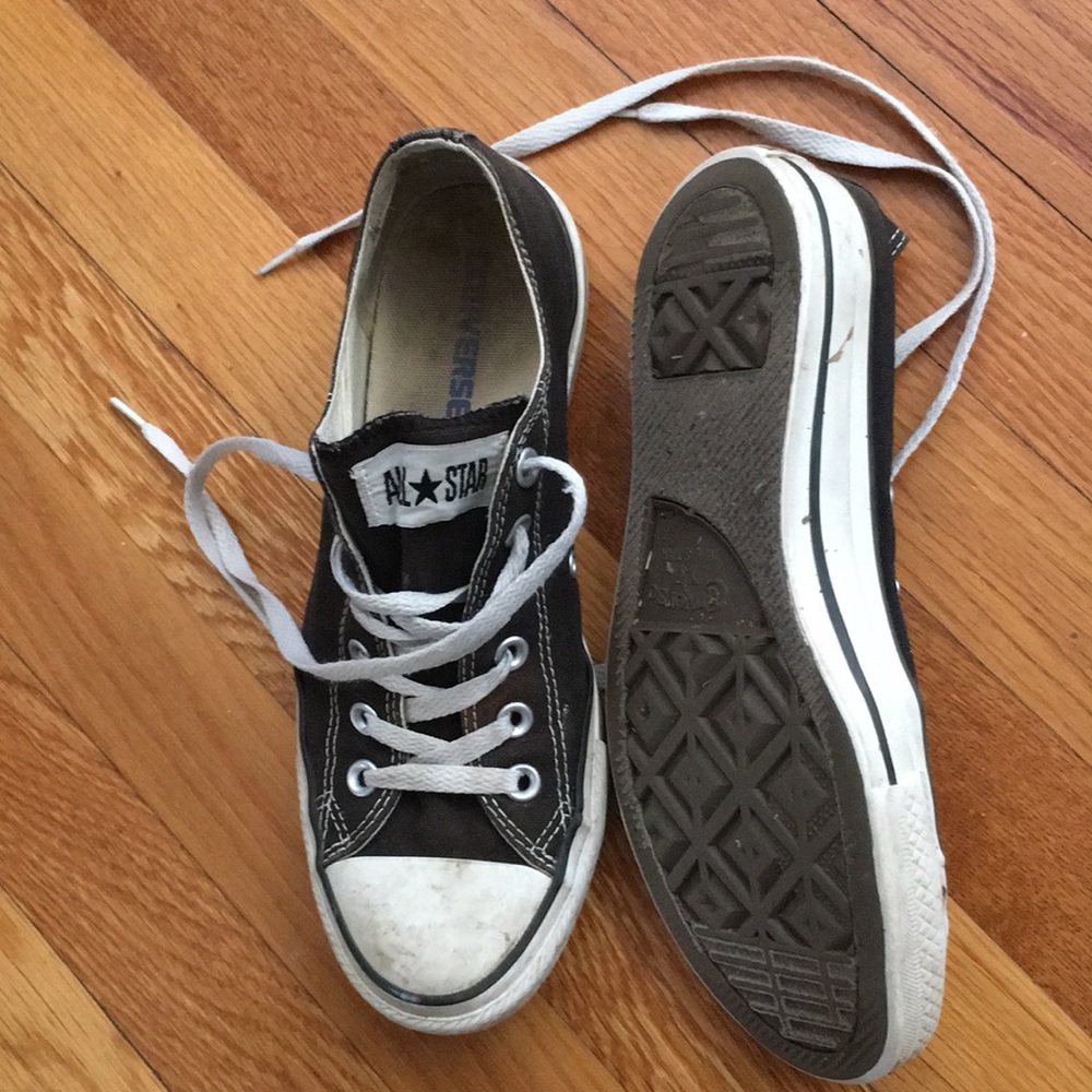 Black converse women’s 9